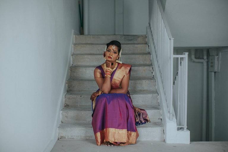 Singapore Indian bride in traditional attire at Sri Thendayuthapani Temple wedding