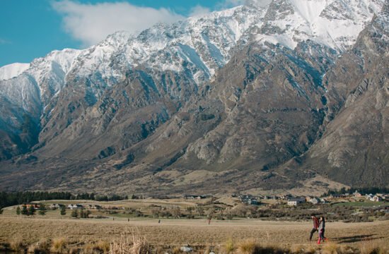 Erica and Darrel's New Zealand prewedding photoshoot with snowy mountains.