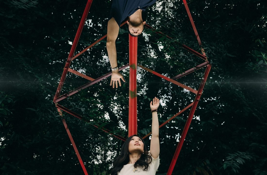 A unique, bold, heartfelt pre-wedding shoot in Singapore