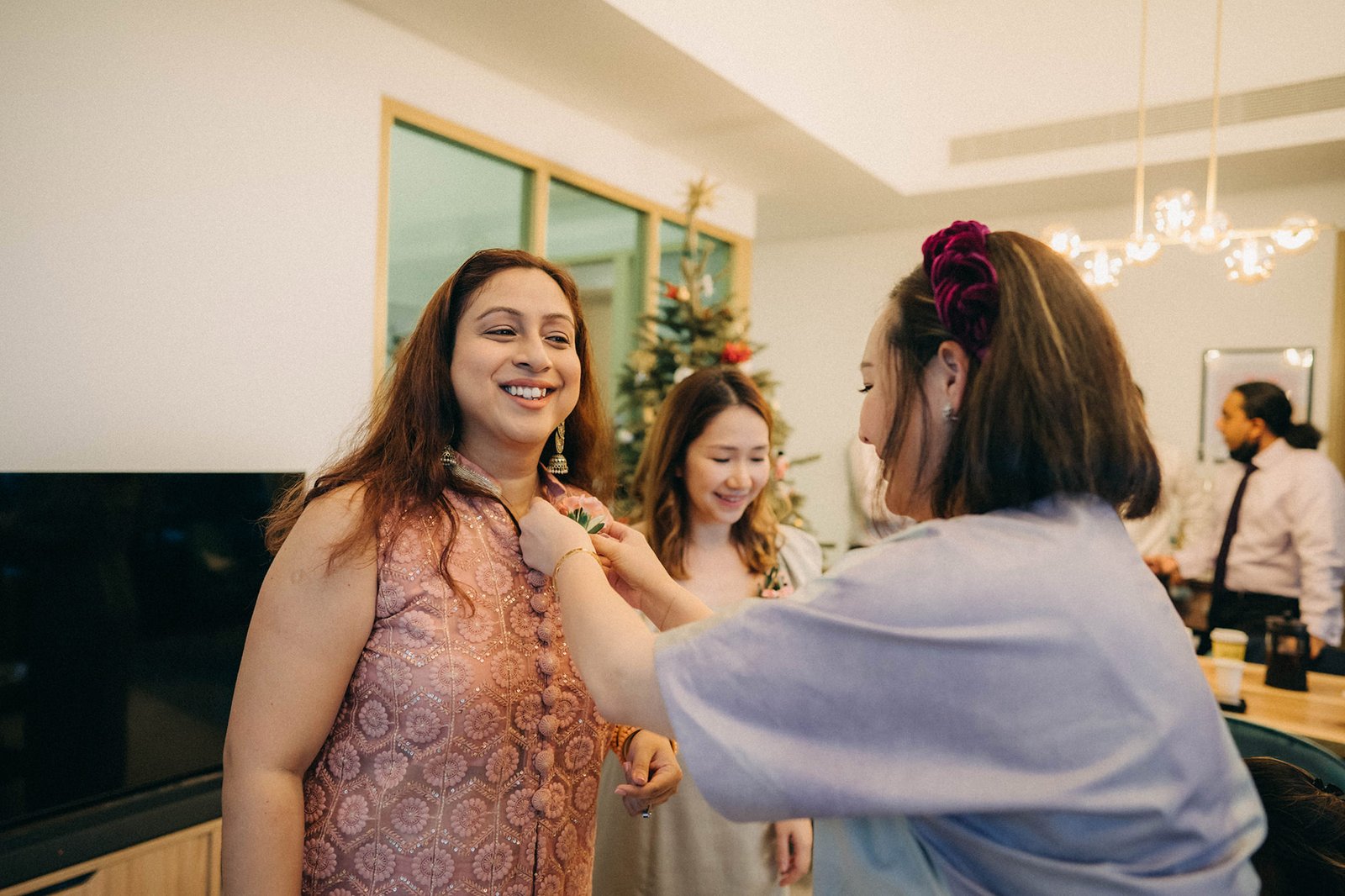 LK and Sophie with Monti circles, wedding photography at 1-Pavilion Singapore