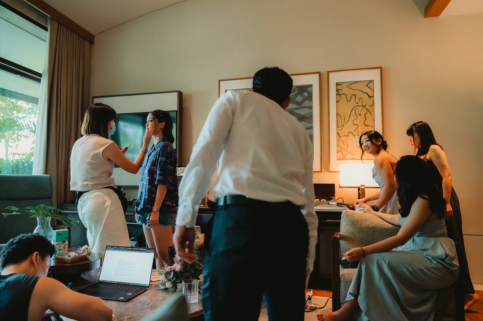 Bridal party getting ready at Capella Singapore wedding