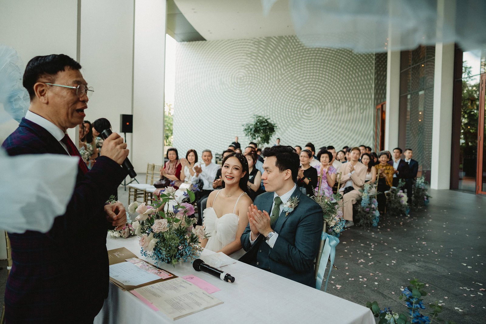 Capella Singapore wedding: Han and Ming exchange vows during their ceremony.